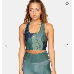 BRAND NEW NEVER WORN (no tags) Hawaii Collection RVCA sports bra!